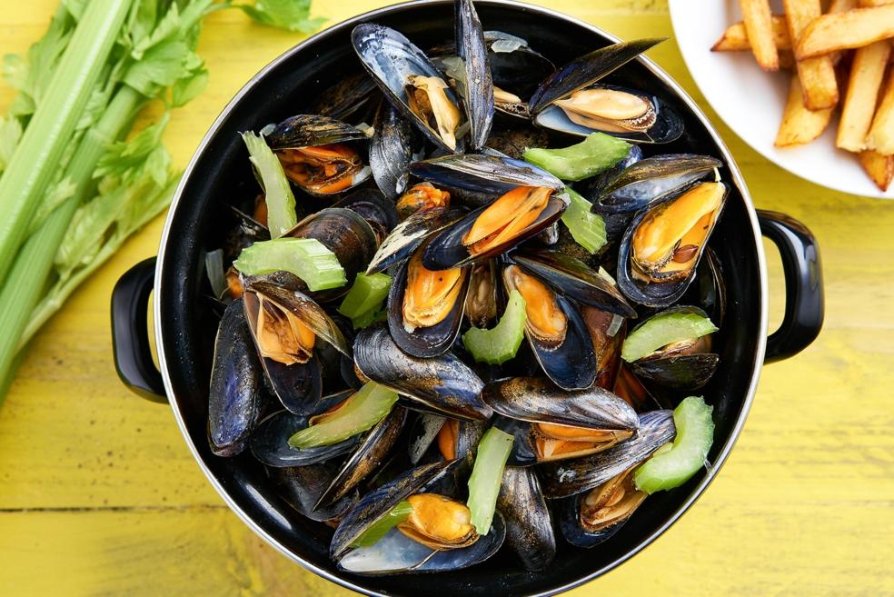 Mosselen met Pastis en frietjes