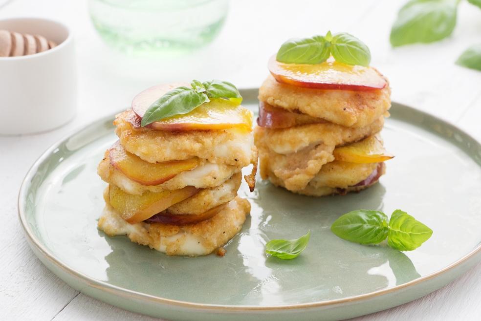 Torentjes van nectarine en mozzarella