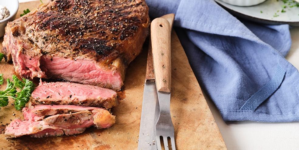 Gemarineerde côte à l’os op de bbq