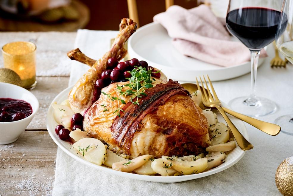 Gevulde kalkoen met peer en veenbessensaus