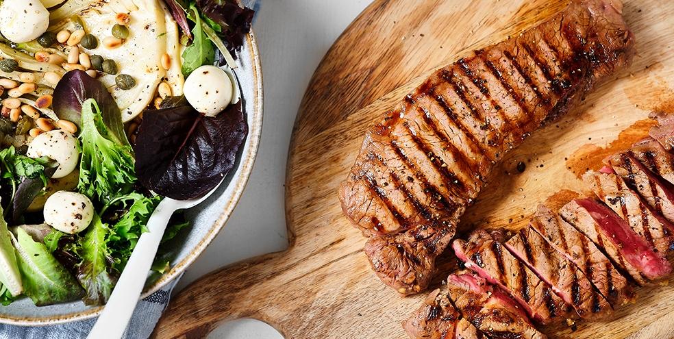 Gemarineerde black angus op de bbq