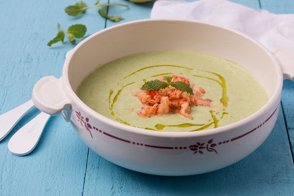 Zomers soepje met rivierkreeftjes