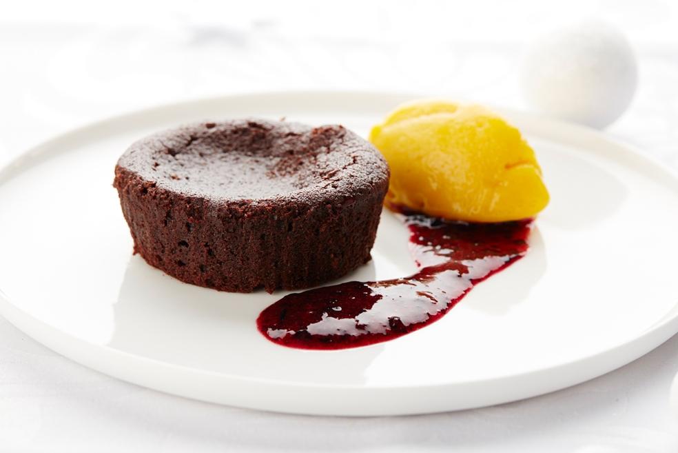 Moelleux met bessencoulis