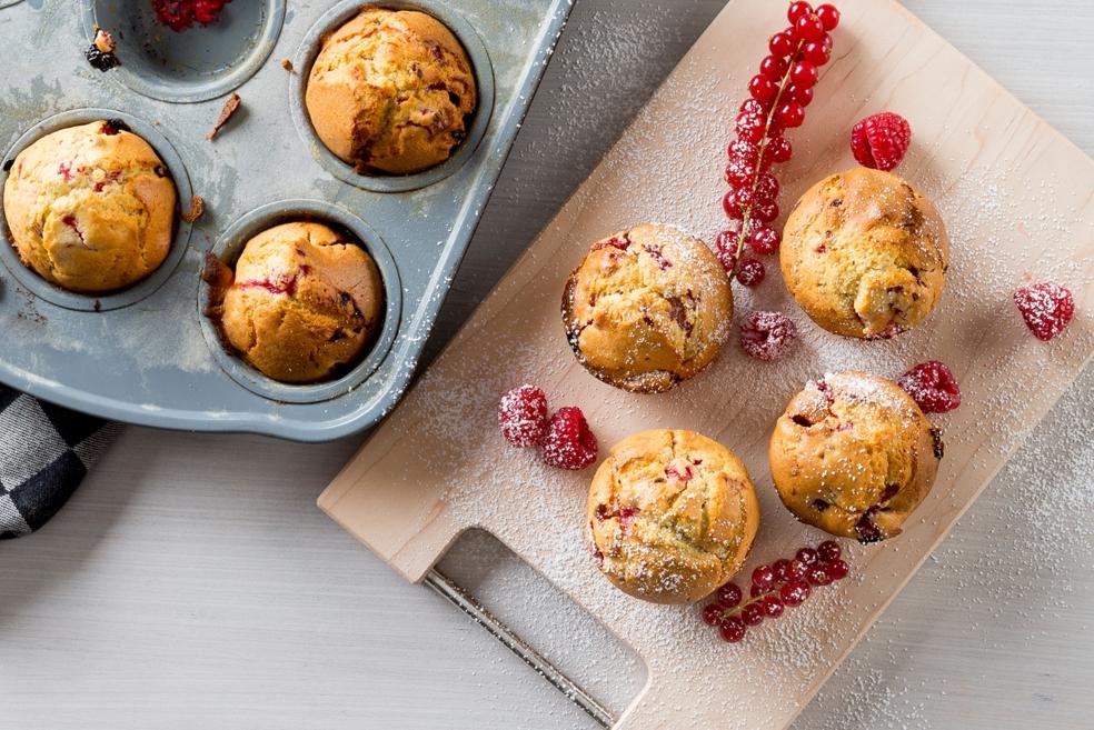 Cupcakes met rood fruit