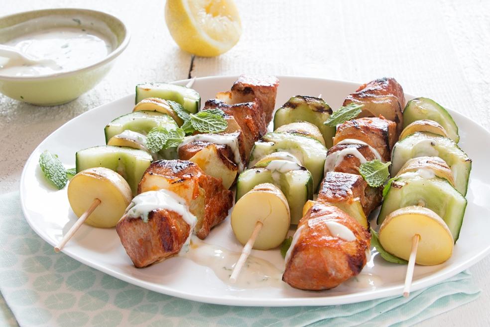 Varkensbrochettes met groentespiesjes
