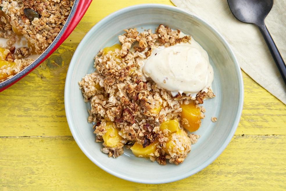 Mango-havercrumble
