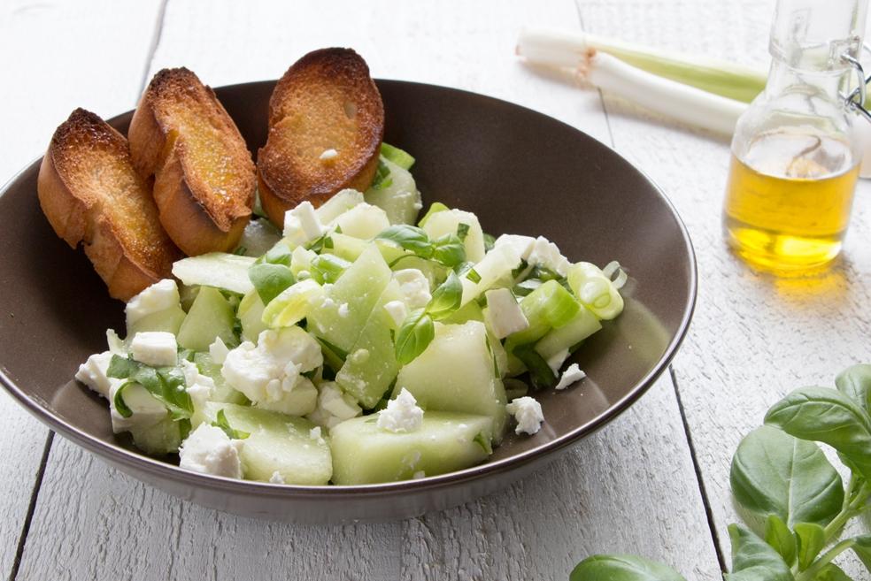 Meloensalade met feta en basilicum