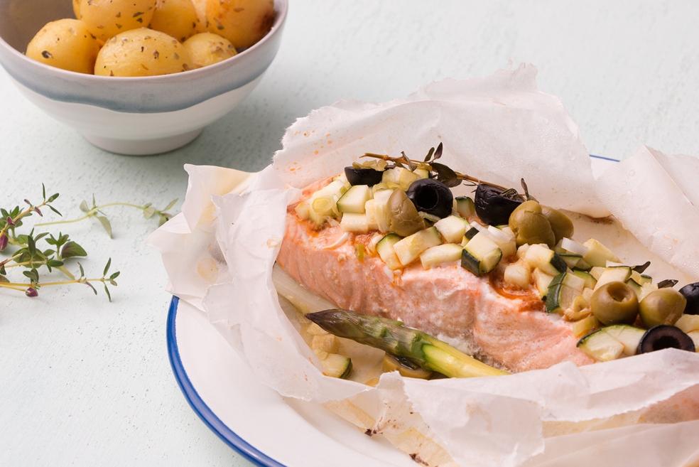 Zalm met asperges in papillot