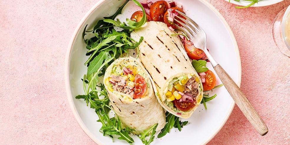 Tortillawraps met tonijn en hummus
