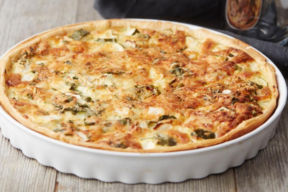 Quiche met witloof, courgette en emmentaler
