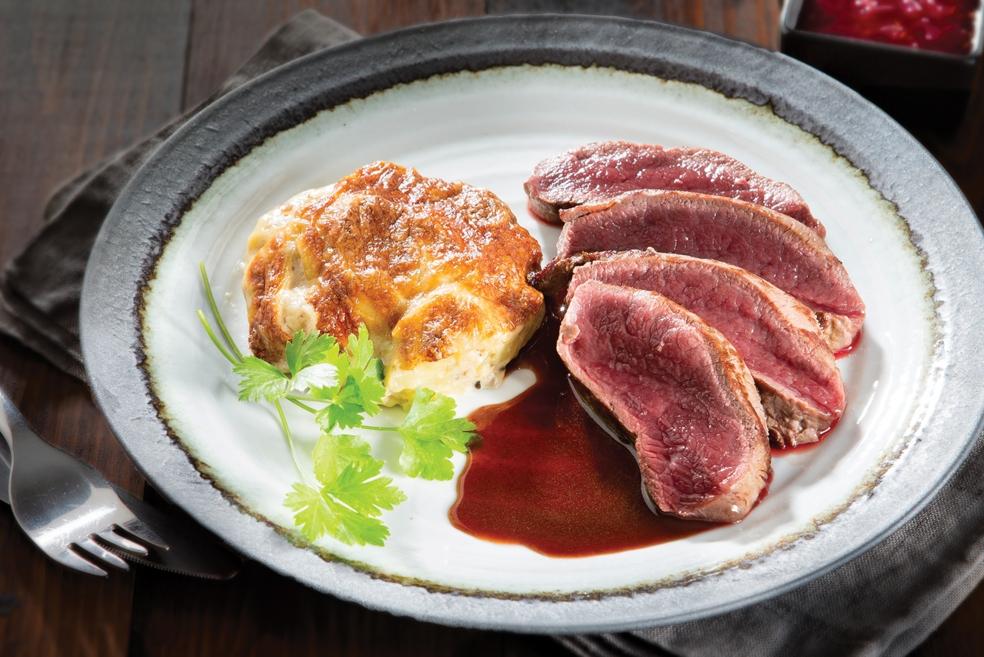 Hindegebraad met Muscat de Rivesaltes en uienkonfijt