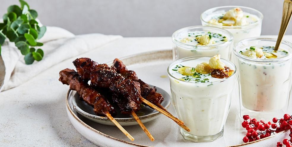 Bloemkoolgazpacho met yakitori