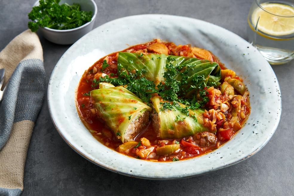 Koolrolletjes met gehakt en spruitjes