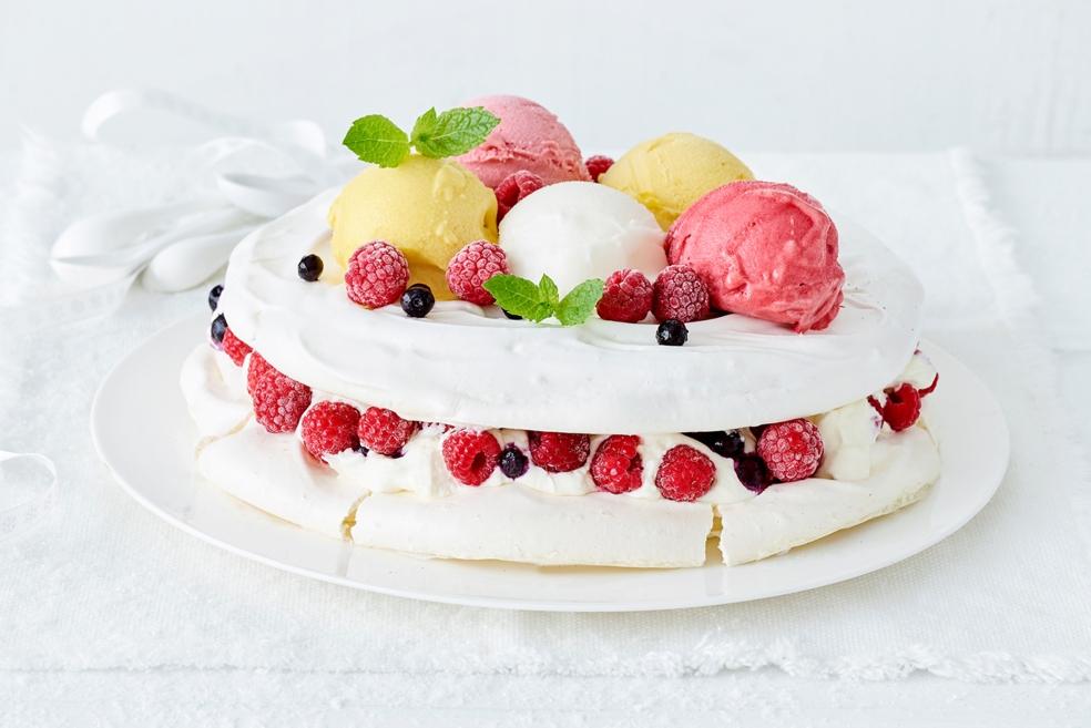 Meringuetaart met sorbetijs