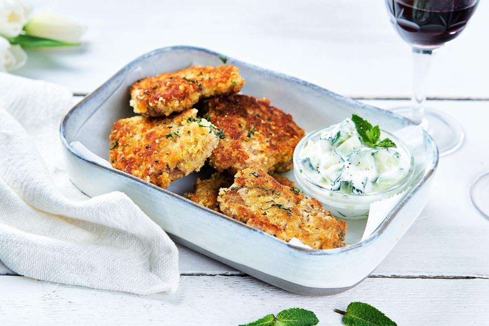 Gepaneerde lamskoteletjes met tzatziki