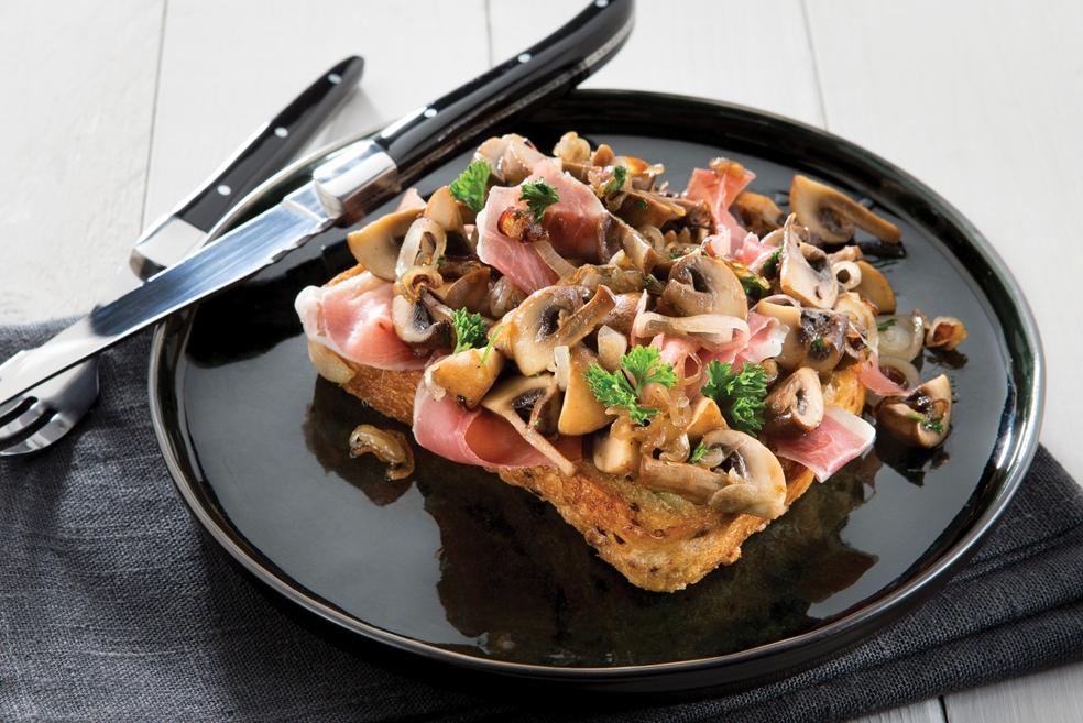 Toast champignon met spekkelbrood