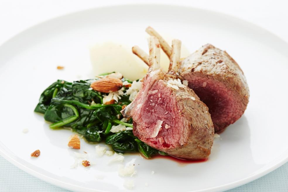 Lamskroon met gestoofde spinazie