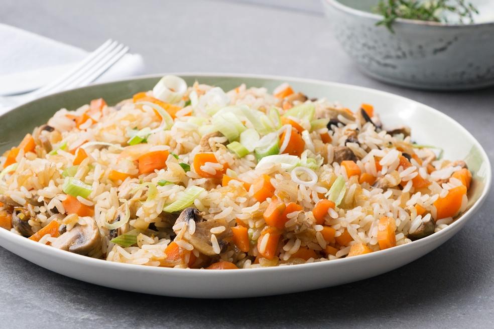 Rijstschotel met champignons