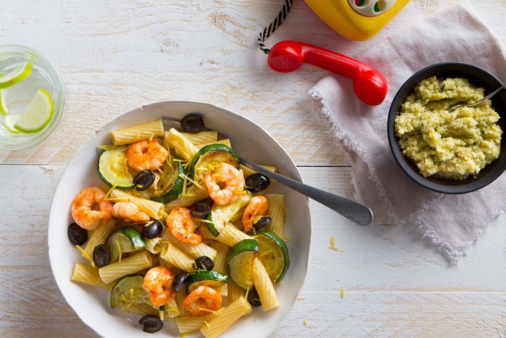 Pasta met scampi's en courgette