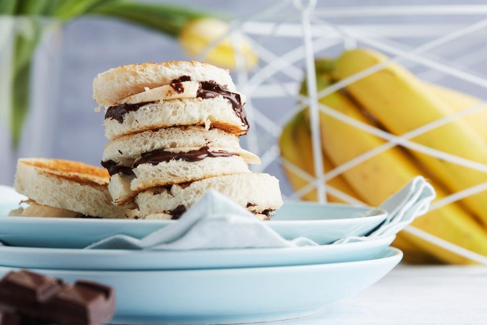 Boterhammen met banaan en chocolade