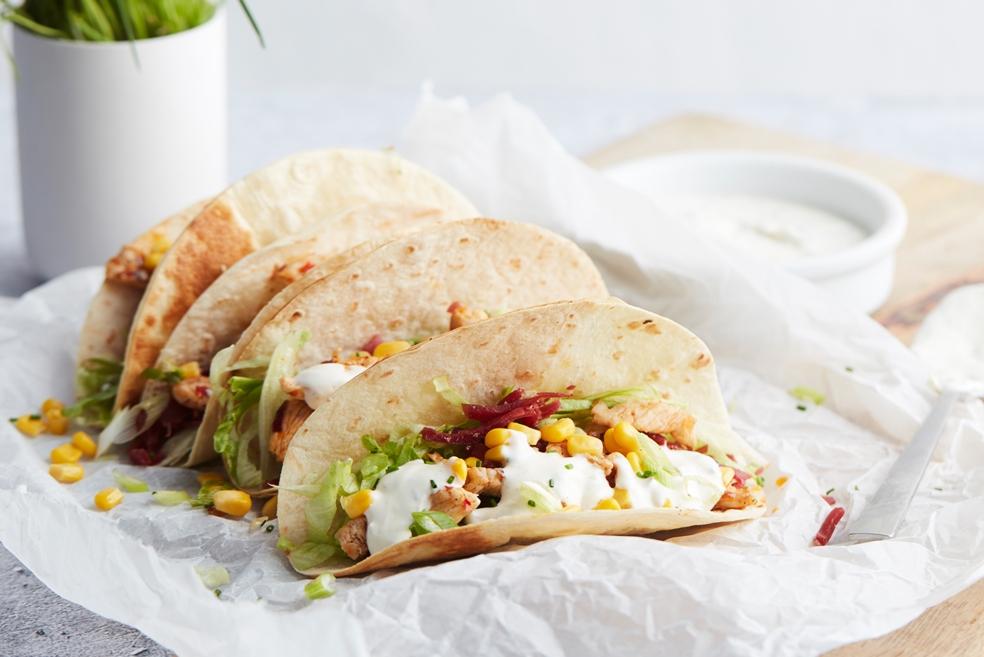 Taco's met kip, bresaola en maïs