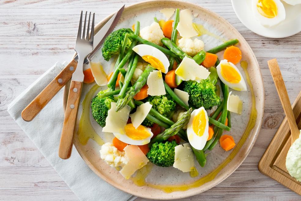 Salade van gestoomde groenten