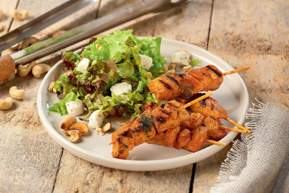 Cocktailbrochettes met multicolorsla