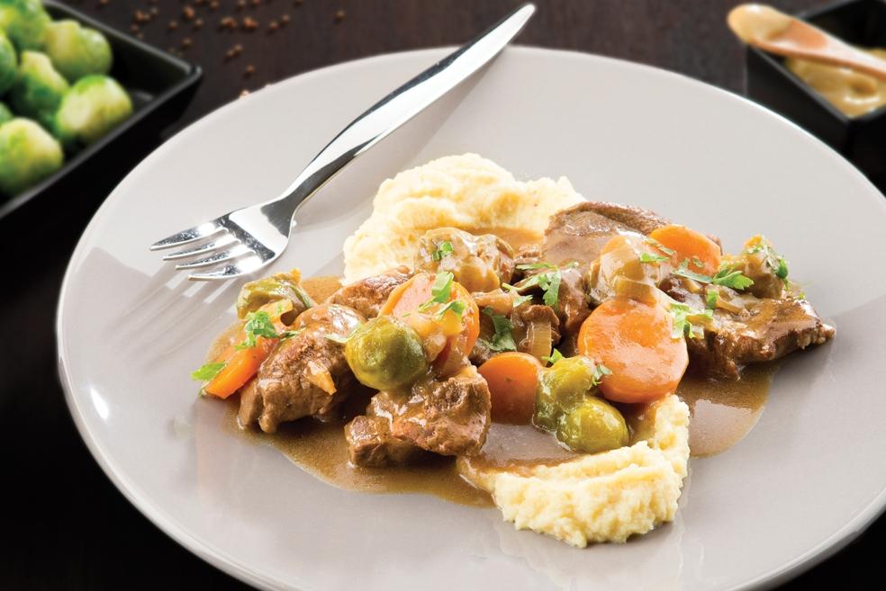 Everzwijnragout met Leffe en aardappelkroketjes