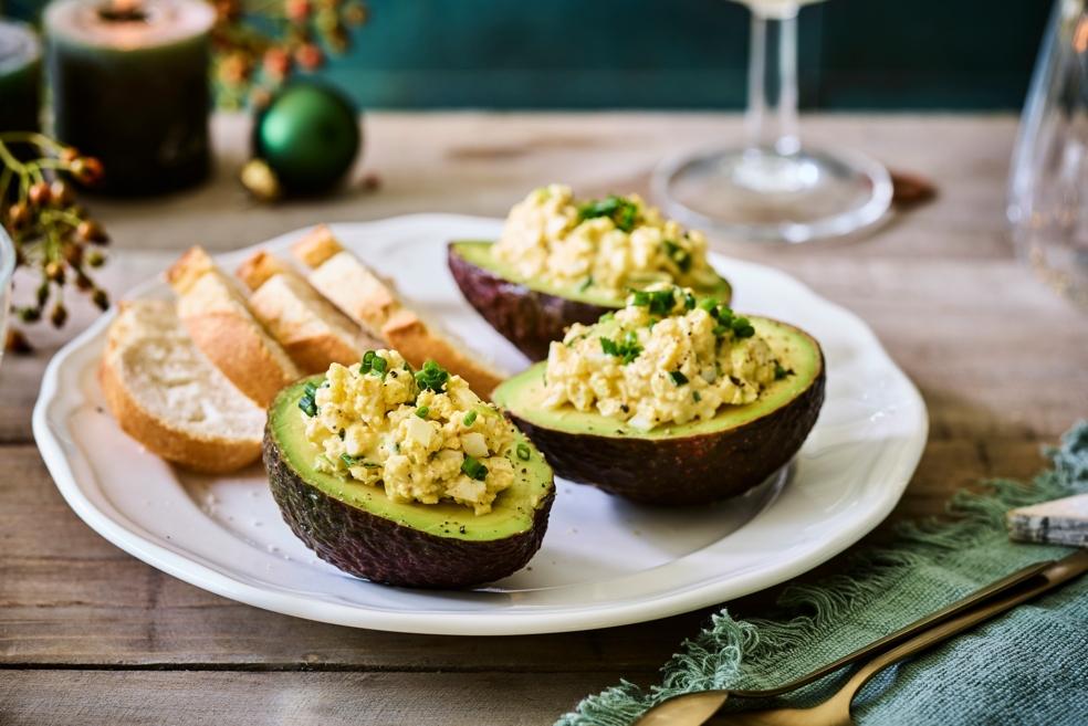 Avocado’s gevuld met eiersalade