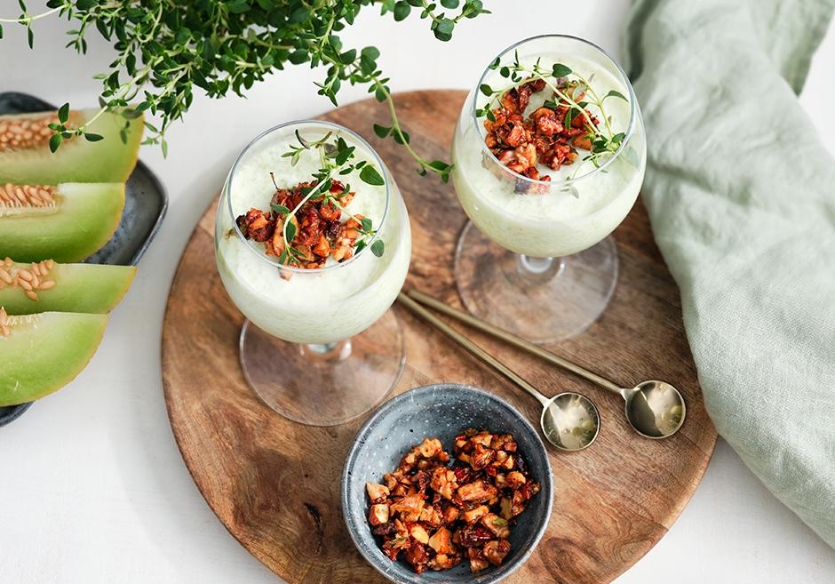 Meloenmousse met notencrunch