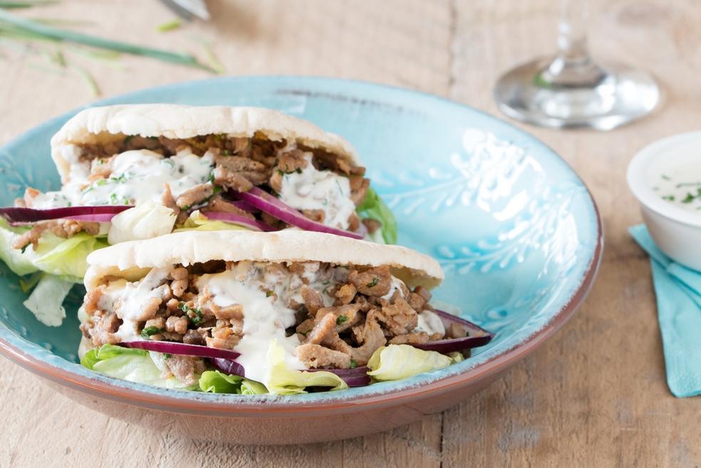 Broodje shoarma met knoflooksaus