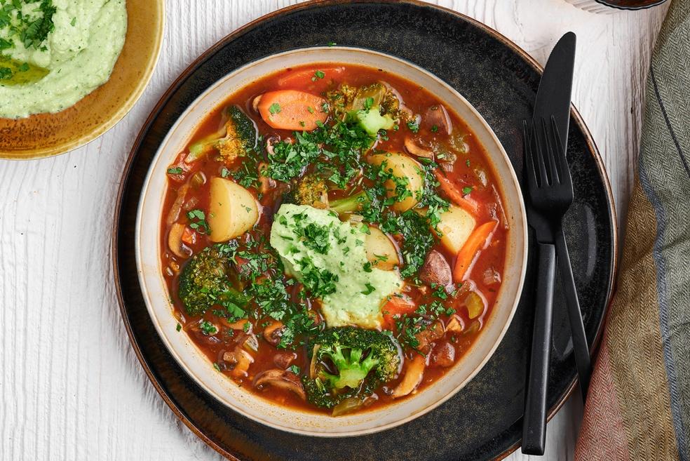 No waste stoofpotje met broccolipesto