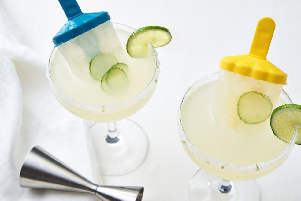 Zomerse cocktail met waterijsje