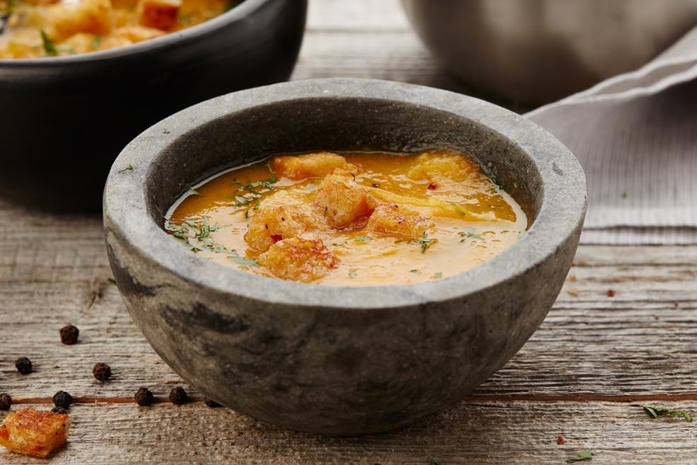 Pompoensoep met wintergroenten