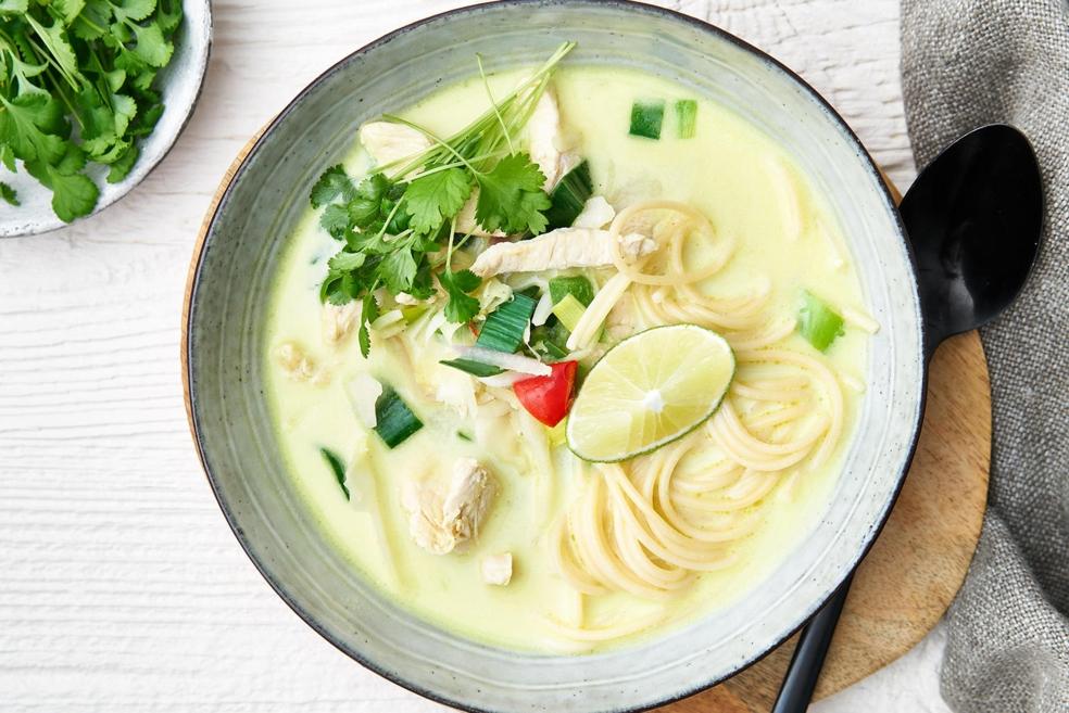 Thaise kokos-kippensoep